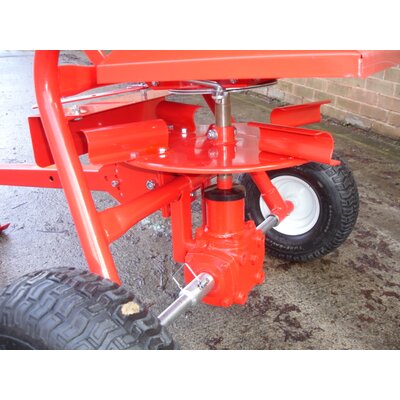 Mini Towable Salt Spreader - 190 litres